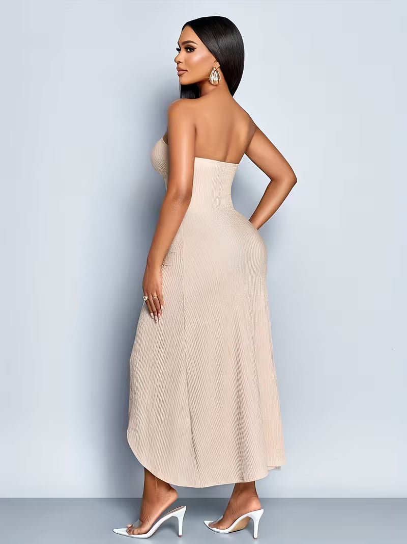 Sleeveless, Strapless Dress with Hollow Metal Button.🌟