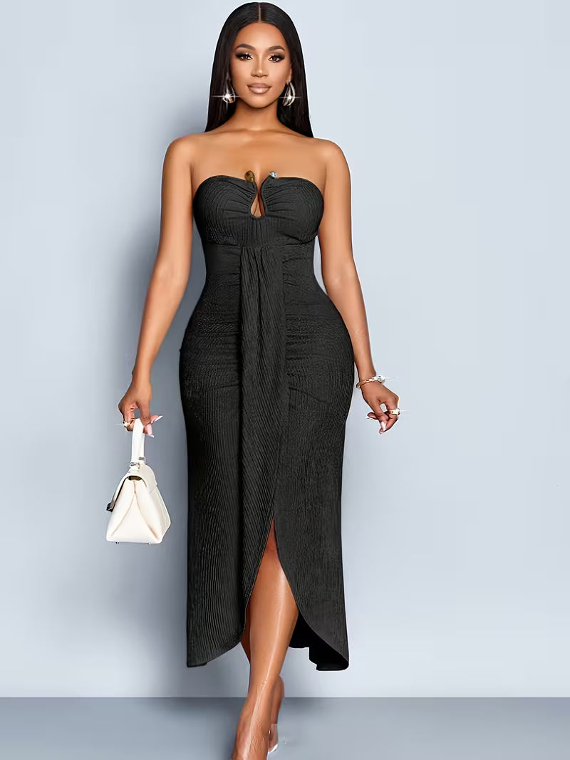 Sleeveless, Strapless Dress with Hollow Metal Button.🌟