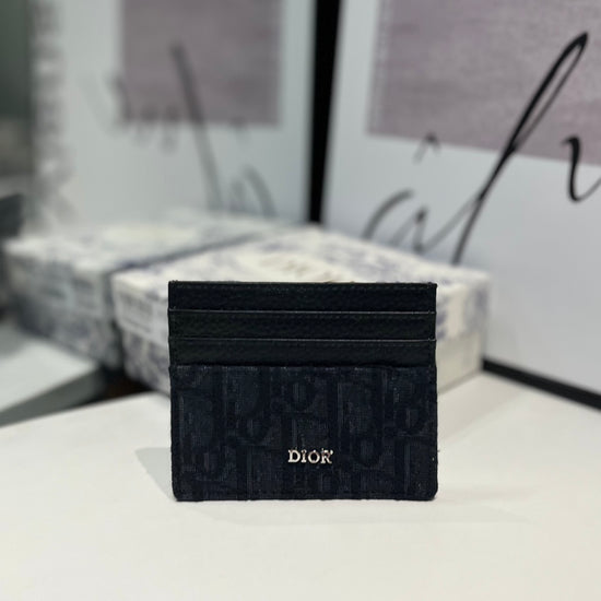 Dior wallet. card 💳 keeper.🌟Ftrib.com