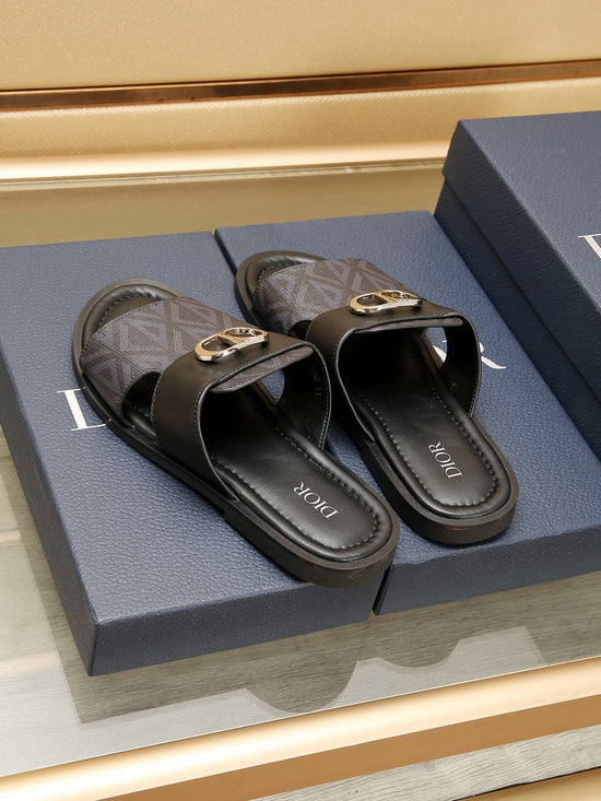 C. Dior shoe.🌟Ftrib.com