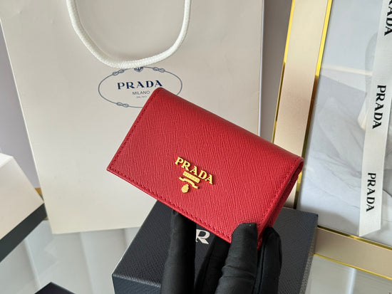Prada pocket wallet. 💳card holder.🌟Ftrib.com