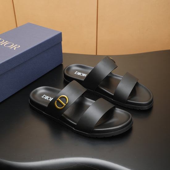 C. Dior shoe.🌟Ftrib.com